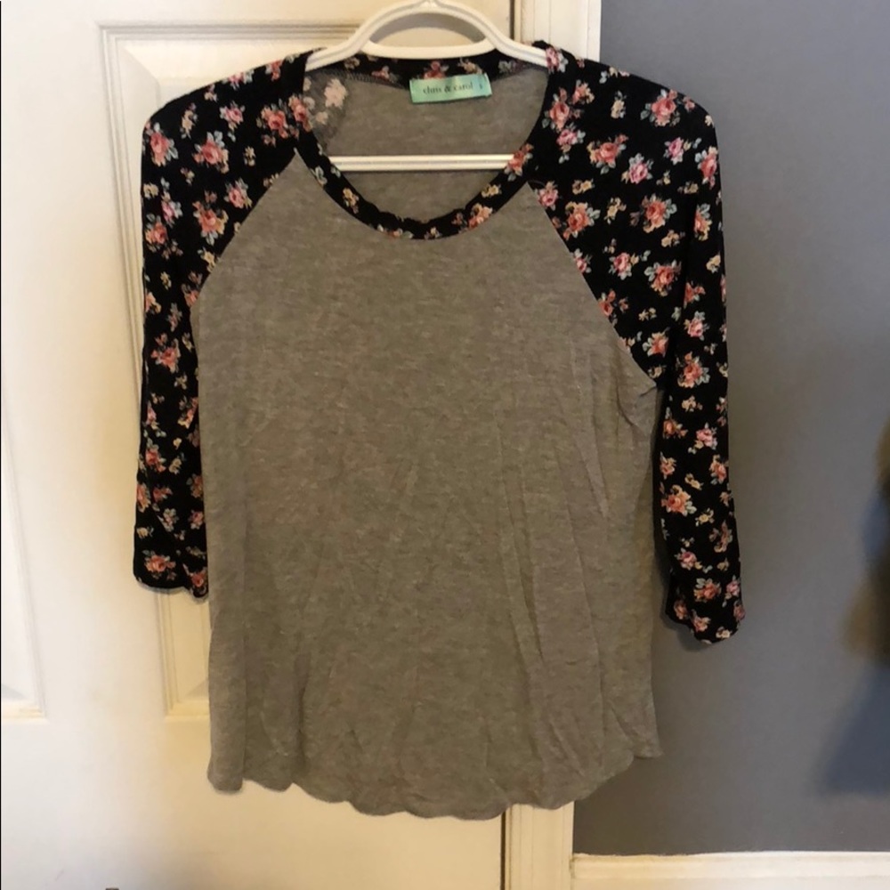 Maternity shirt small